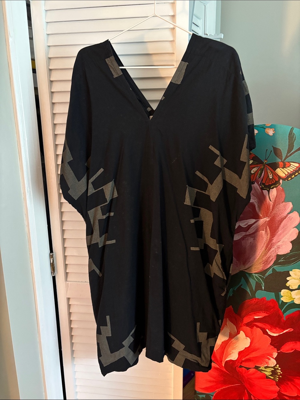 Uzi NYC cotton Black Geometric Midi Dress - Elegant Women's V-Neck w/pockets!